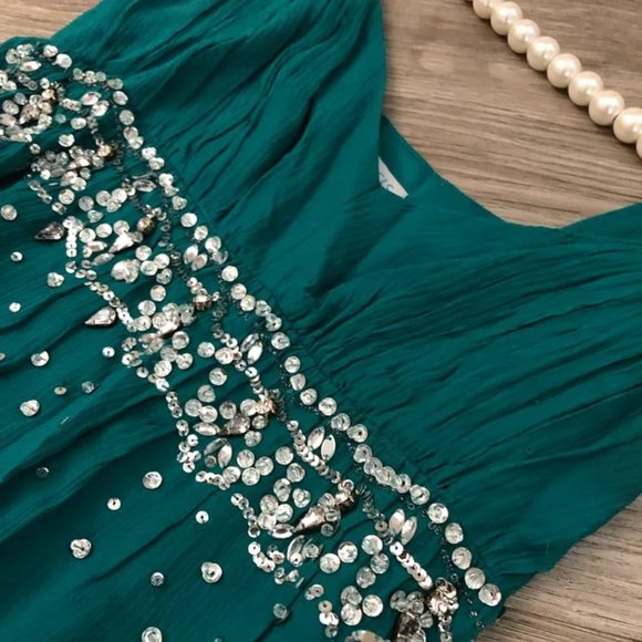 Oasis| Maxi Chiffon Evening Dress - Picture 3 of 9